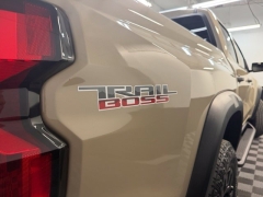 Used 2024  Chevrolet Colorado 4WD Crew Cab Trail Boss at AutoCenters Bonne Terre near Bonne Terre&comma; MO