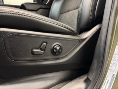 Used 2021  Ram 1500 4WD Big Horn Crew Cab 5'7" Box Lvl 2 at AutoCenters Bonne Terre near Bonne Terre&comma; MO