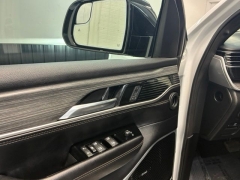 Used 2023  Jeep Wagoneer L Series III 4x4 at AutoCenters Bonne Terre near Bonne Terre&comma; MO