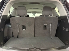 Used 2023  GMC Acadia FWD 4dr SLE at AutoCenters Bonne Terre near Bonne Terre&comma; MO