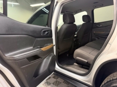 Used 2018  GMC Acadia 4d SUV FWD SLE-2 V6 at AutoCenters Bonne Terre near Bonne Terre&comma; MO