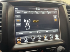 Used 2018  Jeep Grand Cherokee 4d SUV 4WD Laredo Altitude at AutoCenters Bonne Terre near Bonne Terre, MO