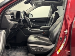 Used 2020 Toyota Highlander Hybrid 4d SUV AWD XLE at AutoCenters Bonne Terre near Bonne Terre, MO