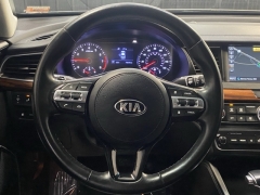 Used 2019 Kia Cadenza Technology Sedan at AutoCenters Bonne Terre near Bonne Terre, MO