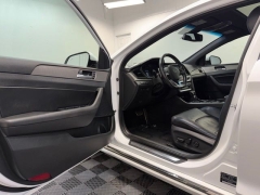 Used 2018  Hyundai Sonata Limited 2&period;0T &ast;Ltd Avail&ast; at AutoCenters Bonne Terre near Bonne Terre&comma; MO