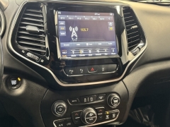 Used 2019 Jeep Cherokee 4d SUV 4WD Overland 3.2L at AutoCenters Bonne Terre near Bonne Terre, MO