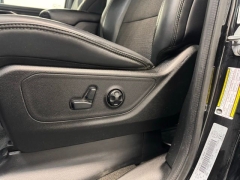 Used 2020  Ram 1500 Big Horn 4x4 Crew Cab 5'7" Box at AutoCenters Bonne Terre near Bonne Terre&comma; MO