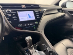 Used 2019  Toyota Camry SE Auto &lpar;Natl&rpar; at AutoCenters Bonne Terre near Bonne Terre&comma; MO