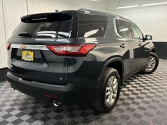 Used 2020  Chevrolet Traverse 4d SUV AWD LT Cloth w&sol;1LT at AutoCenters Bonne Terre near Bonne Terre&comma; MO
