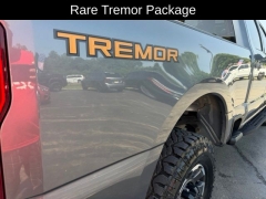 Used 2023  Ford Super Duty F-250 4WD LARIAT Crew Cab SRW 6&period;75' Box at AutoCenters Bonne Terre near Bonne Terre&comma; MO