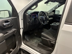 Used 2019  Chevrolet Silverado 1500 4WD Crew Cab 147" Custom Trail Boss at AutoCenters Bonne Terre near Bonne Terre&comma; MO