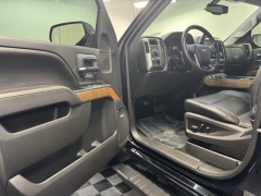 Used 2017  Chevrolet Silverado 1500 4WD Crew Cab 143.5" LTZ w/1LZ at AutoCenters Bonne Terre near Bonne Terre, MO