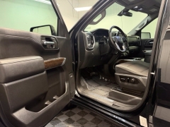 Used 2020  GMC Sierra 1500 4WD Crew Cab 157" Elevation at AutoCenters Bonne Terre near Bonne Terre&comma; MO