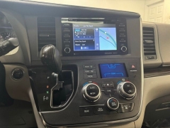 Used 2018  Toyota Sienna XLE AWD 7-Passenger &lpar;Natl&rpar; at AutoCenters Bonne Terre near Bonne Terre&comma; MO