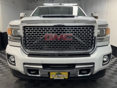 Used 2017  GMC Sierra 2500 4WD Crew Cab Denali at AutoCenters Bonne Terre near Bonne Terre&comma; MO