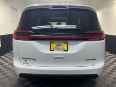 Used 2025  Chrysler Pacifica Limited FWD at AutoCenters Bonne Terre near Bonne Terre&comma; MO