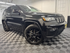 Used 2021  Jeep Grand Cherokee Laredo X 4x4 at AutoCenters Bonne Terre near Bonne Terre, MO