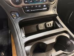 Used 2020  GMC Yukon 4d SUV 4WD Denali at AutoCenters Bonne Terre near Bonne Terre&comma; MO