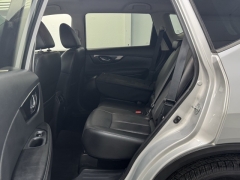 Used 2019 Nissan Rogue FWD SL at AutoCenters Bonne Terre near Bonne Terre, MO