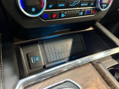 Used 2021  Ford Expedition Max Platinum 4x4 at AutoCenters Bonne Terre near Bonne Terre&comma; MO