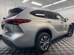 Used 2022  Toyota Highlander XLE AWD at AutoCenters Bonne Terre near Bonne Terre&comma; MO