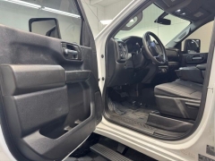 Used 2021  Chevrolet Silverado 2500HD 4WD Crew Cab 159" Custom at AutoCenters Bonne Terre near Bonne Terre&comma; MO
