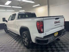 Used 2020  GMC Sierra 1500 4WD Crew Cab 147" SLE at AutoCenters Bonne Terre near Bonne Terre&comma; MO