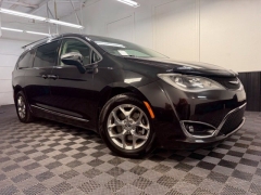Used 2019  Chrysler Pacifica 4d Wagon Limited at AutoCenters Bonne Terre near Bonne Terre&comma; MO