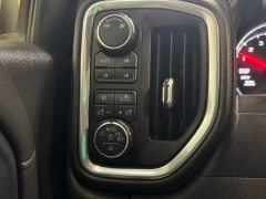 Used 2019  Chevrolet Silverado 1500 4WD Crew Cab 147" LT Trail Boss at AutoCenters Bonne Terre near Bonne Terre&comma; MO