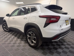 Used 2025  Chevrolet Trax FWD 4dr LT at AutoCenters Bonne Terre near Bonne Terre&comma; MO