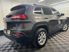 Used 2017  Jeep Cherokee 4d SUV 4WD Latitude V6 at AutoCenters Bonne Terre near Bonne Terre&comma; MO