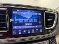 Used 2019  Chrysler Pacifica 4d Wagon Limited at AutoCenters Bonne Terre near Bonne Terre&comma; MO