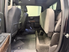 Used 2020  GMC Sierra 1500 4WD Crew Cab 157" Elevation at AutoCenters Bonne Terre near Bonne Terre&comma; MO