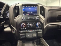 Used 2022  GMC Sierra 2500HD 4WD Crew Cab 159" Denali at AutoCenters Bonne Terre near Bonne Terre&comma; MO
