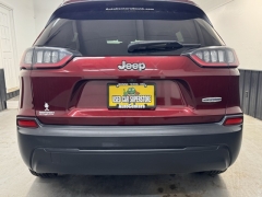 Used 2019 Jeep Cherokee 4d SUV FWD Latitude 2.4L at AutoCenters Bonne Terre near Bonne Terre, MO