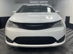 Used 2018  Chrysler Pacifica 4d Wagon Touring L at AutoCenters Bonne Terre near Bonne Terre&comma; MO