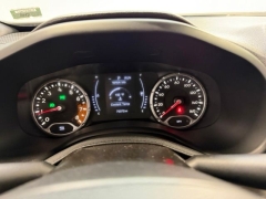 Used 2018  Jeep Renegade Latitude FWD at AutoCenters Bonne Terre near Bonne Terre&comma; MO
