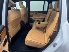 Used 2022  Jeep Grand Cherokee Summit Reserve 4x4 at AutoCenters Bonne Terre near Bonne Terre&comma; MO