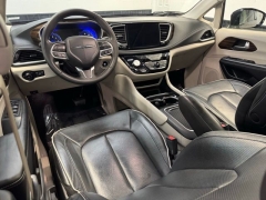Used 2023  Chrysler Pacifica Limited FWD at AutoCenters Bonne Terre near Bonne Terre&comma; MO