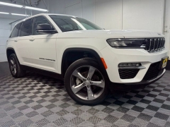 Used 2022  Jeep Grand Cherokee Limited 4x4 at AutoCenters Bonne Terre near Bonne Terre&comma; MO
