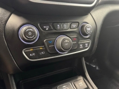 Used 2019  Jeep Cherokee 4d SUV FWD Latitude 2&period;4L at AutoCenters Bonne Terre near Bonne Terre&comma; MO