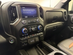 Used 2022  GMC Sierra 2500HD 4WD Crew Cab 159" AT4 at AutoCenters Bonne Terre near Bonne Terre&comma; MO