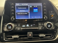 Used 2020 Toyota Highlander Hybrid 4d SUV AWD XLE at AutoCenters Bonne Terre near Bonne Terre, MO