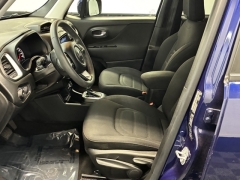 Used 2018  Jeep Renegade Latitude FWD at AutoCenters Bonne Terre near Bonne Terre&comma; MO