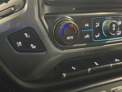 Used 2017  Chevrolet Silverado 1500 4WD Crew Cab 143.5" LTZ w/1LZ at AutoCenters Bonne Terre near Bonne Terre, MO