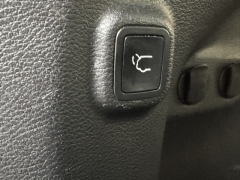 Used 2019 Jeep Cherokee 4d SUV 4WD Trailhawk 3.2L at AutoCenters Bonne Terre near Bonne Terre, MO