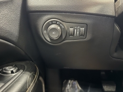 Used 2020  Jeep Compass 4d SUV FWD Latitude Sun&sol;Wheel Pkg at AutoCenters Bonne Terre near Bonne Terre&comma; MO