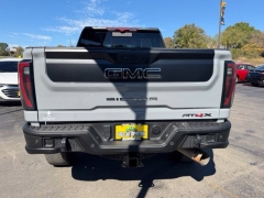 Used 2025  GMC Sierra 2500HD 4WD Crew Cab 159" AT4X Dsl at AutoCenters Bonne Terre near Bonne Terre&comma; MO