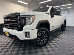 Used 2022  GMC Sierra 2500HD 4WD Crew Cab 159" AT4 at AutoCenters Bonne Terre near Bonne Terre&comma; MO