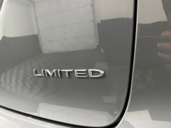 Used 2023  Chrysler Pacifica Limited FWD at AutoCenters Bonne Terre near Bonne Terre&comma; MO